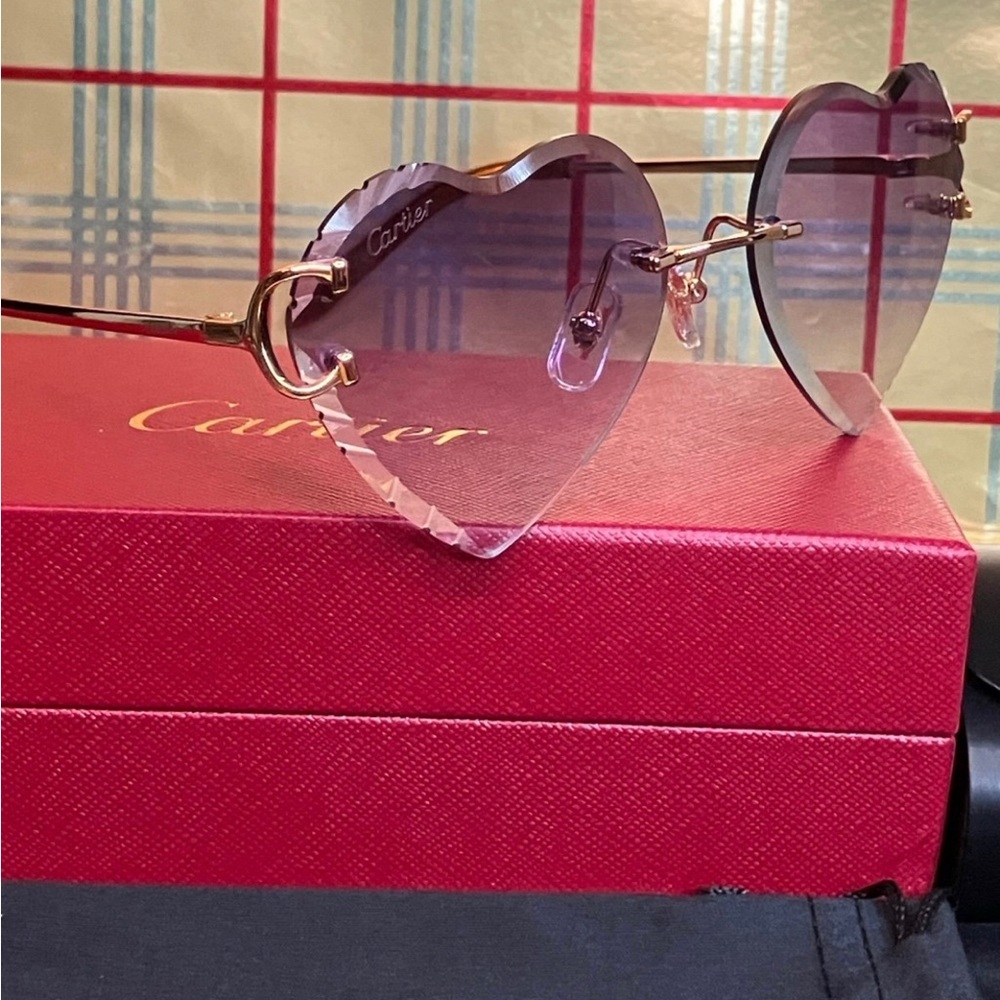 DO NOT BUY PENDING FOR ERIKA CARTIER BIG C HEART 💜 SHAPED SUNGLASSES - Picture 2 of 5